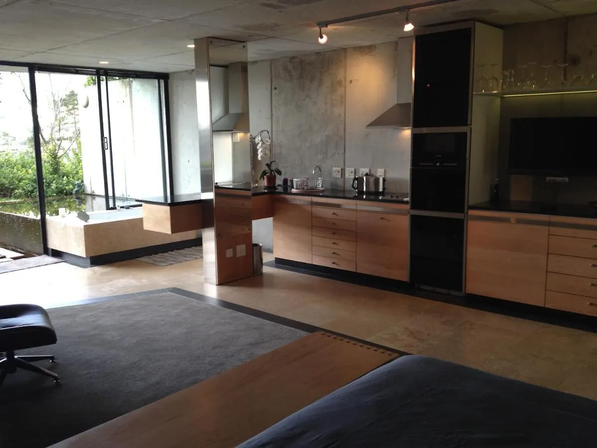 Snooze In Hout Bay Self-Catering Hotel