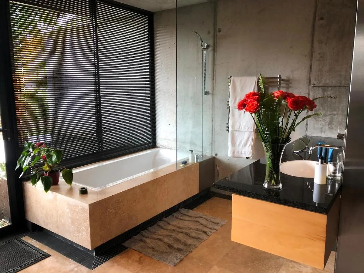 Snooze In Hout Bay Self-Catering Hotel